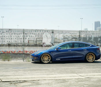Deep Blue Metallic Tesla Model 3 – ADV5.0 FLOWSpec Wheels in Bespoke Polished Gloss Man Bronze