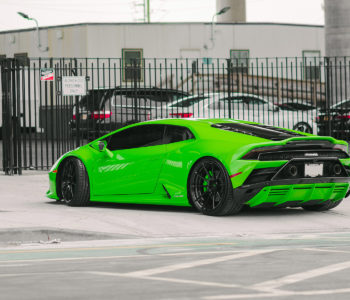 Verde Mantis Lamborghini Huracán – ADV10 M.V2 CS Series Wheels in Gloss Black